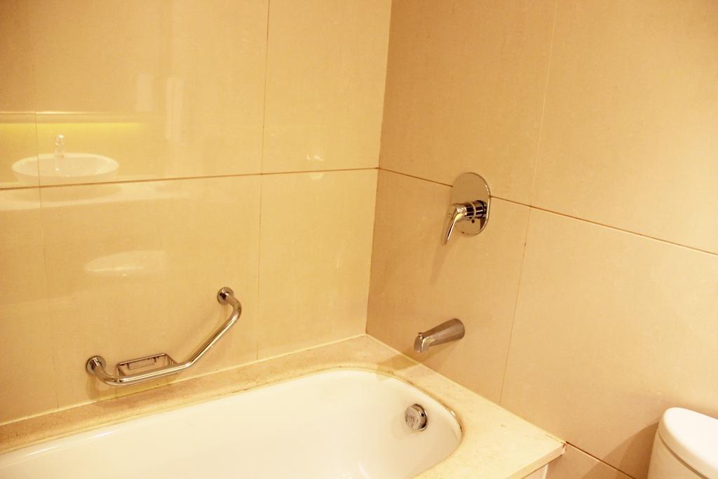 Graceland International 4*