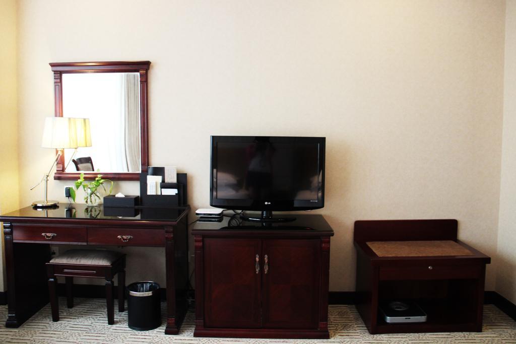Hotel Graceland International